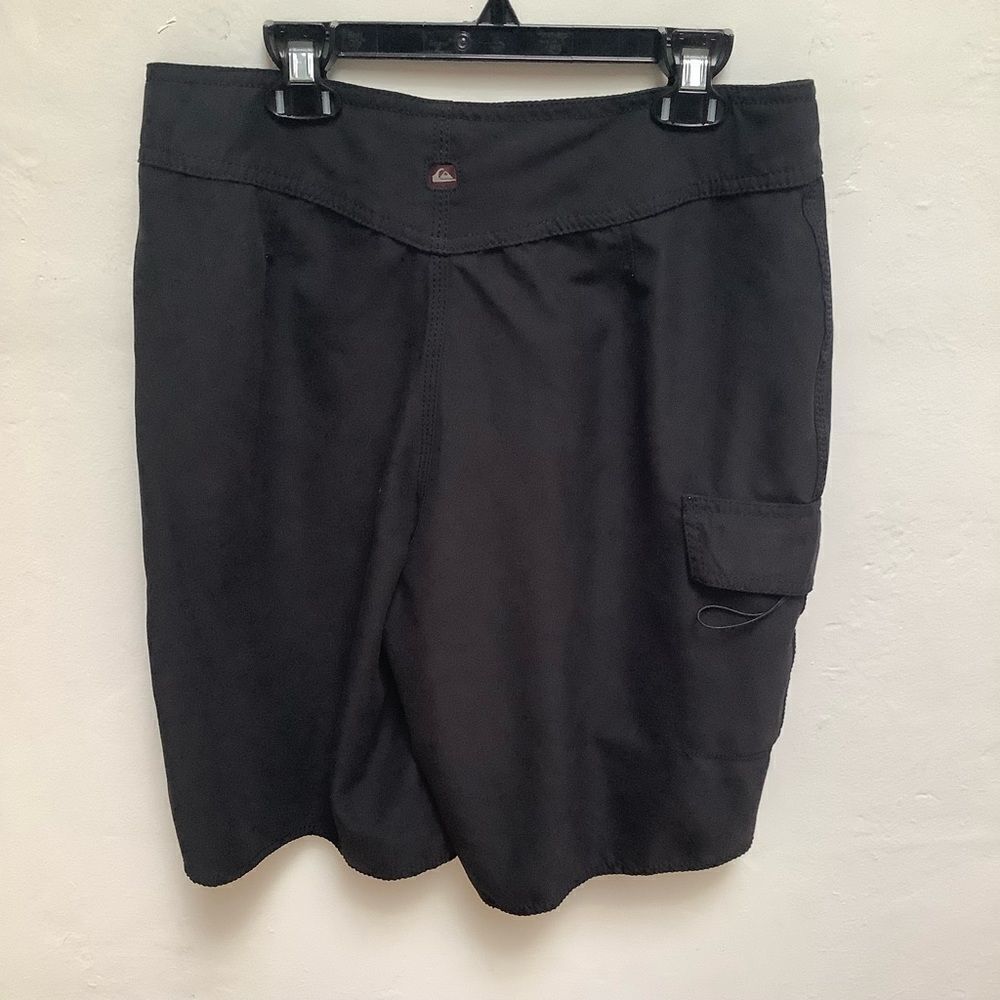 Quick Silver Board Shorts Men Medium Euc - image 3